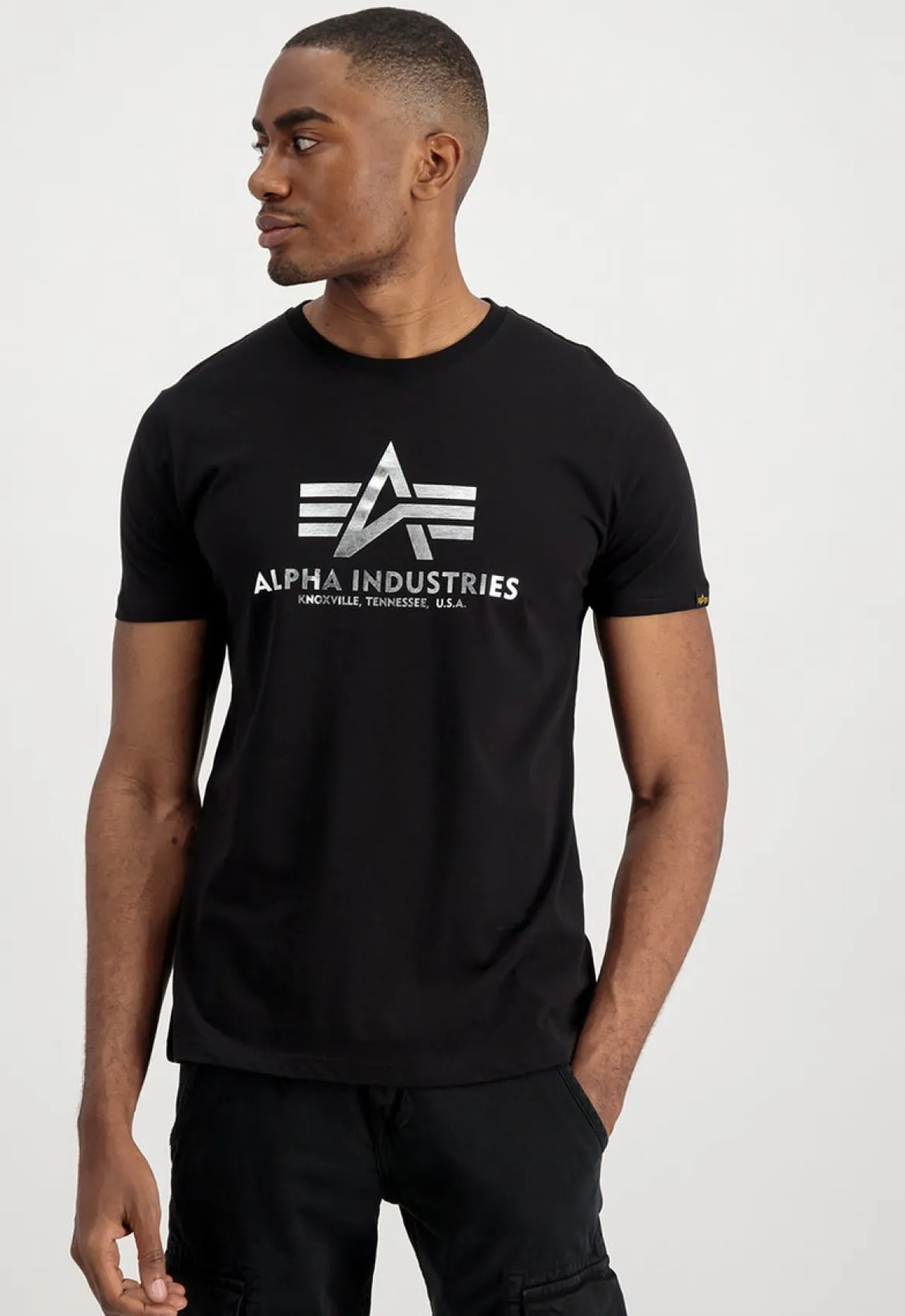 Alpha Industries Basic Foil Print - T-Paita, musta-hopea