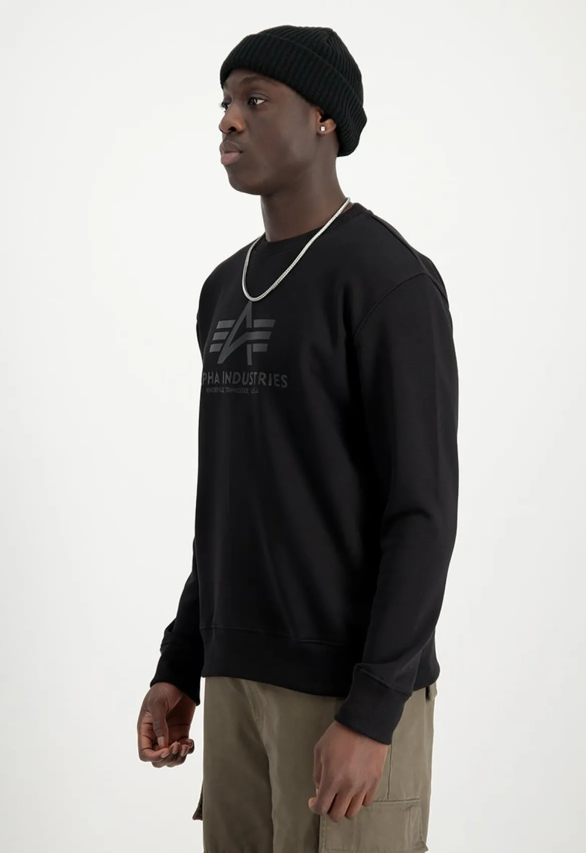 Alpha Industries Basic Sweater Carbon - Collegepaita, musta