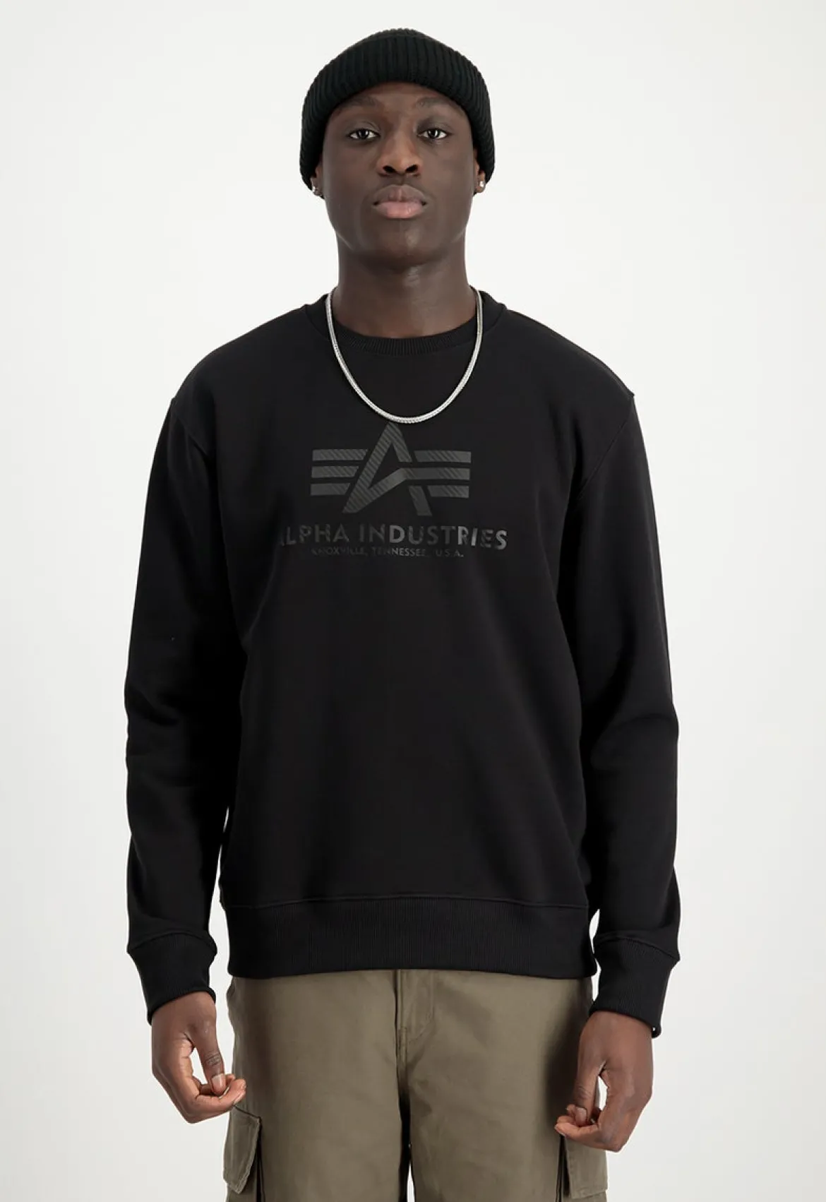 Alpha Industries Basic Sweater Carbon - Collegepaita, musta