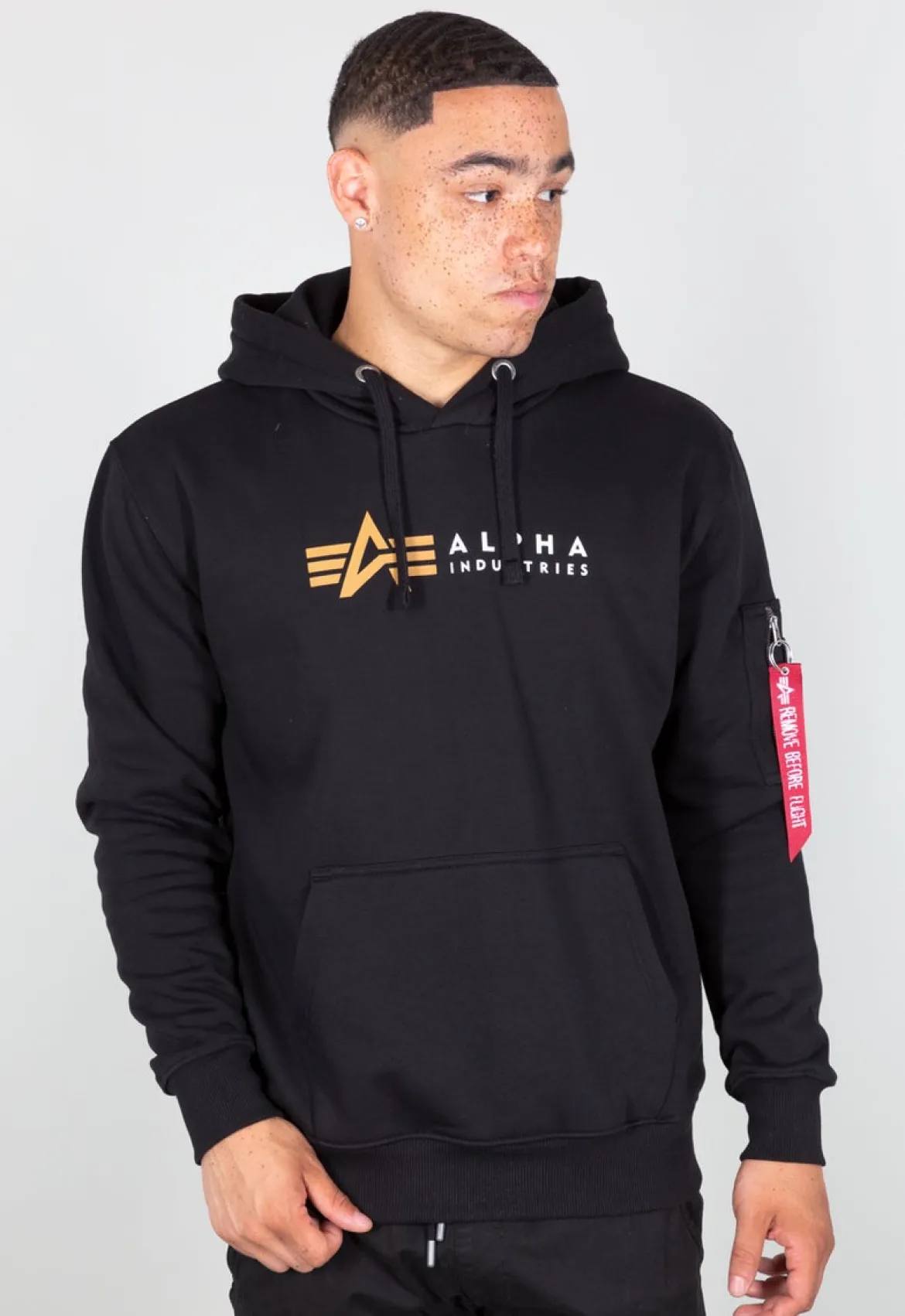 Alpha Industries Label - Huppari, musta