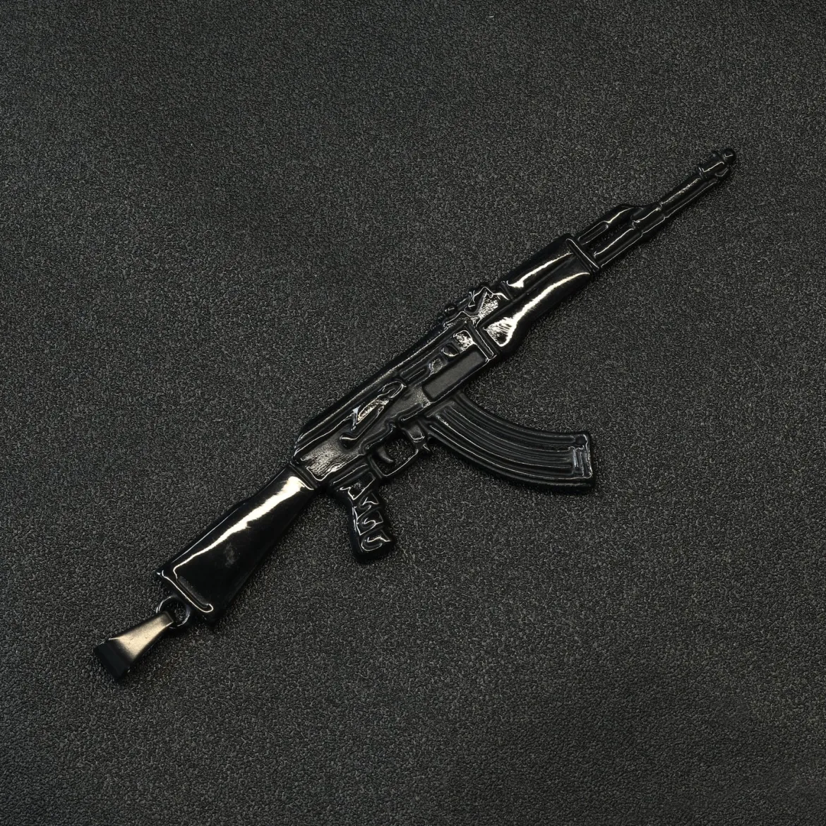 Assault Rifle -Riipus, musta