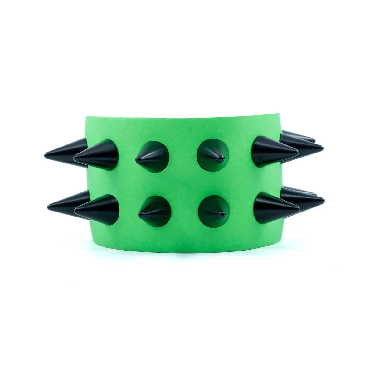 Bullet69 2 Row Small Black Cone Spike - Niittiranneke, fluorescent green