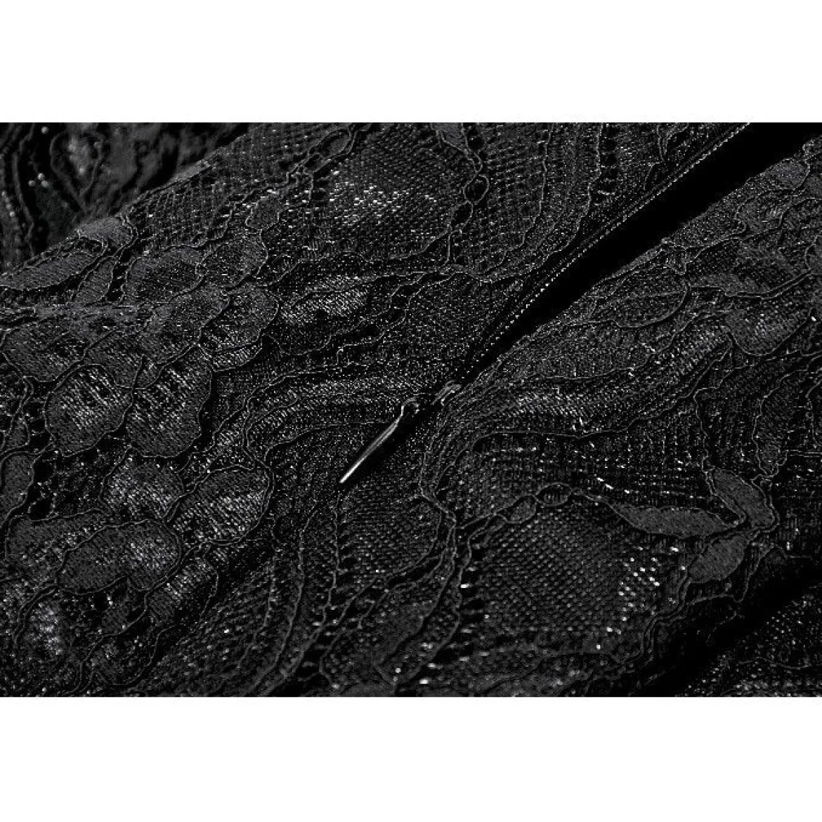 Dark In Love Gothic Lace Layered High-low - Mekko