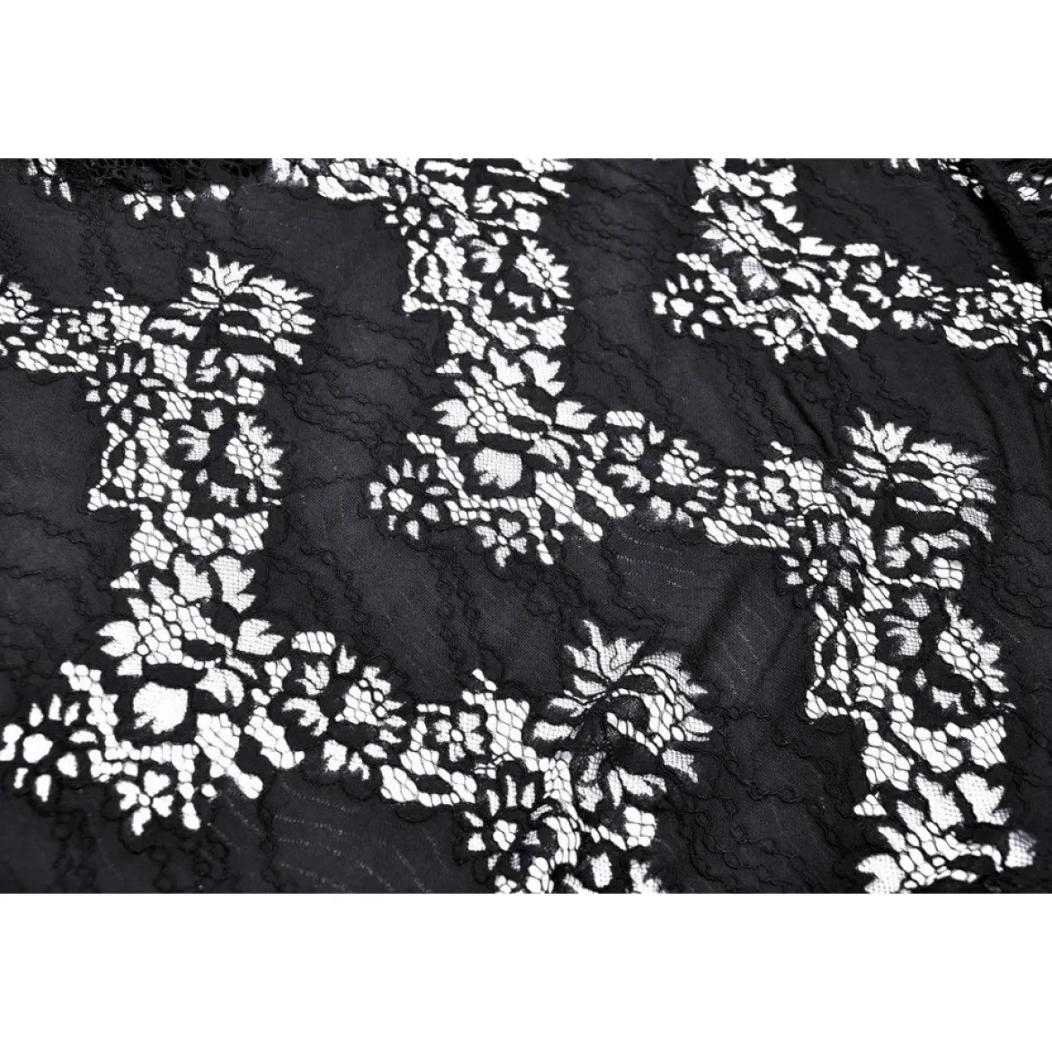 Dark In Love Gothic Low Neckline Dovetail - Mekko