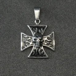 Flaming Cross - Riipus
