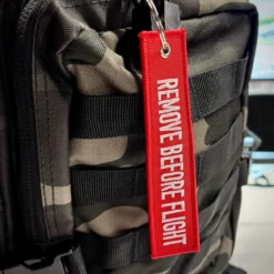 Pahis Remove Before Flight - avaimenperä