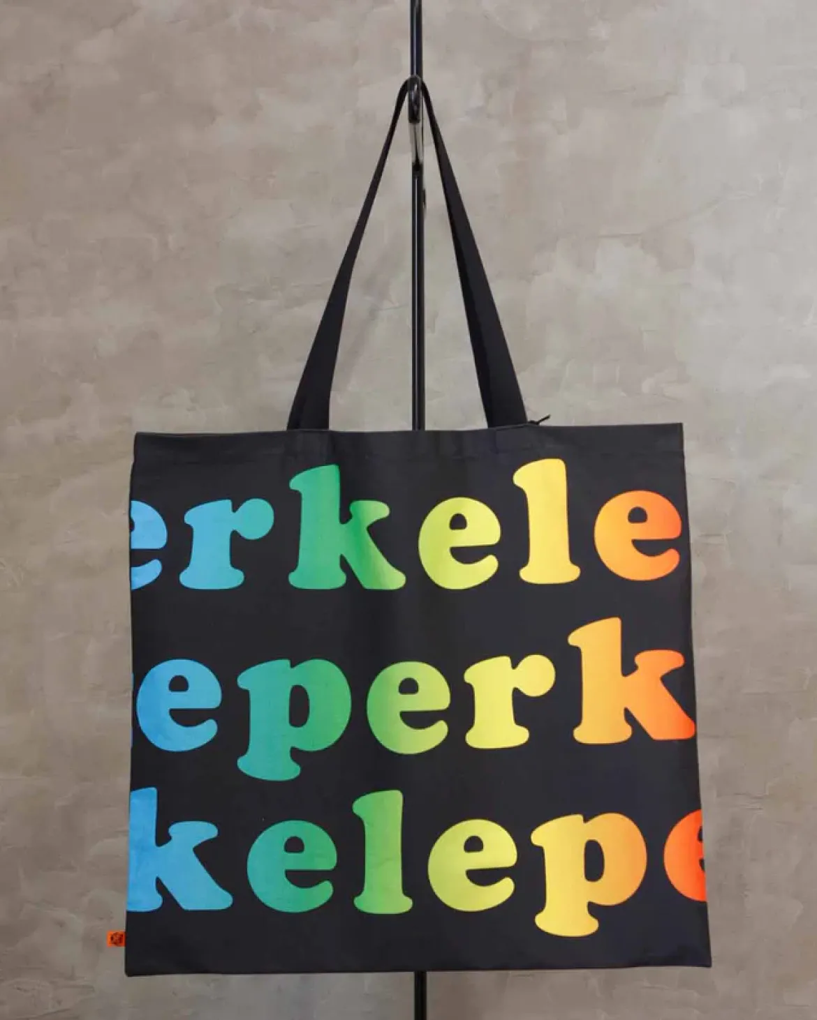 Perkele kangaskassi, Sateenkaari