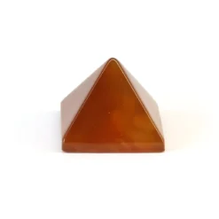 Pieni pyramidi - Karneoli