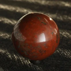 Punainen jaspis pallo, 4cm