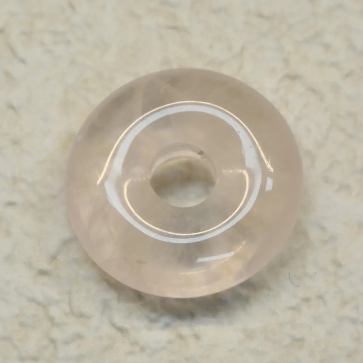 Ruusukvartsi - Donitsi 1,5cm