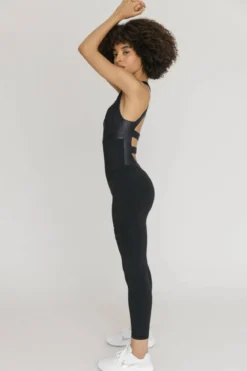 Topíssima Nicole Jumpsuit - urheiluhaalari, Super Black