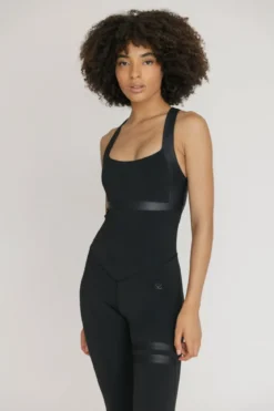 Topíssima Nicole Jumpsuit - urheiluhaalari, Super Black
