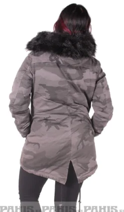 Urban Classics Camo Parka - Naisten talvitakki