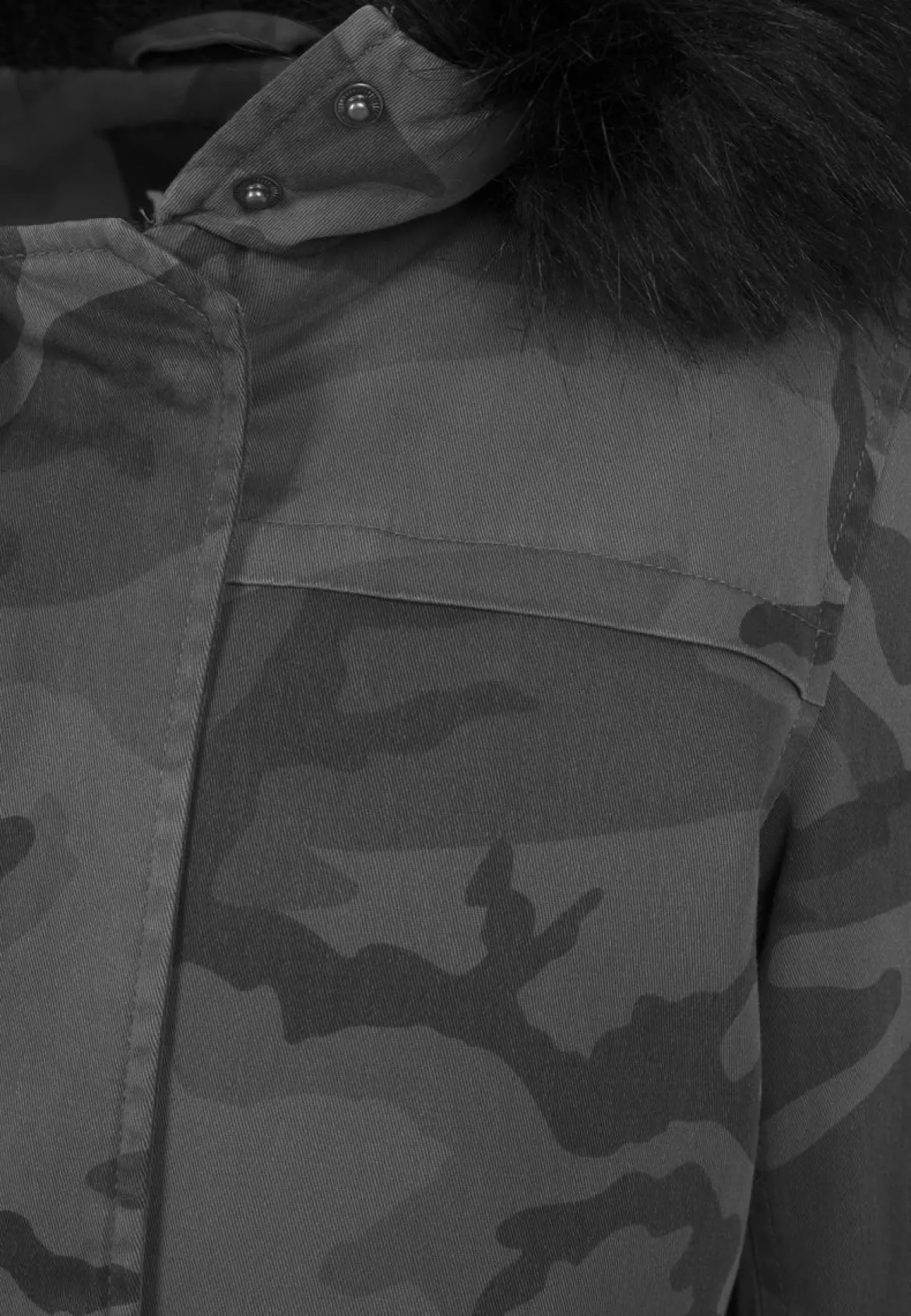 Urban Classics Camo Parka - Naisten talvitakki