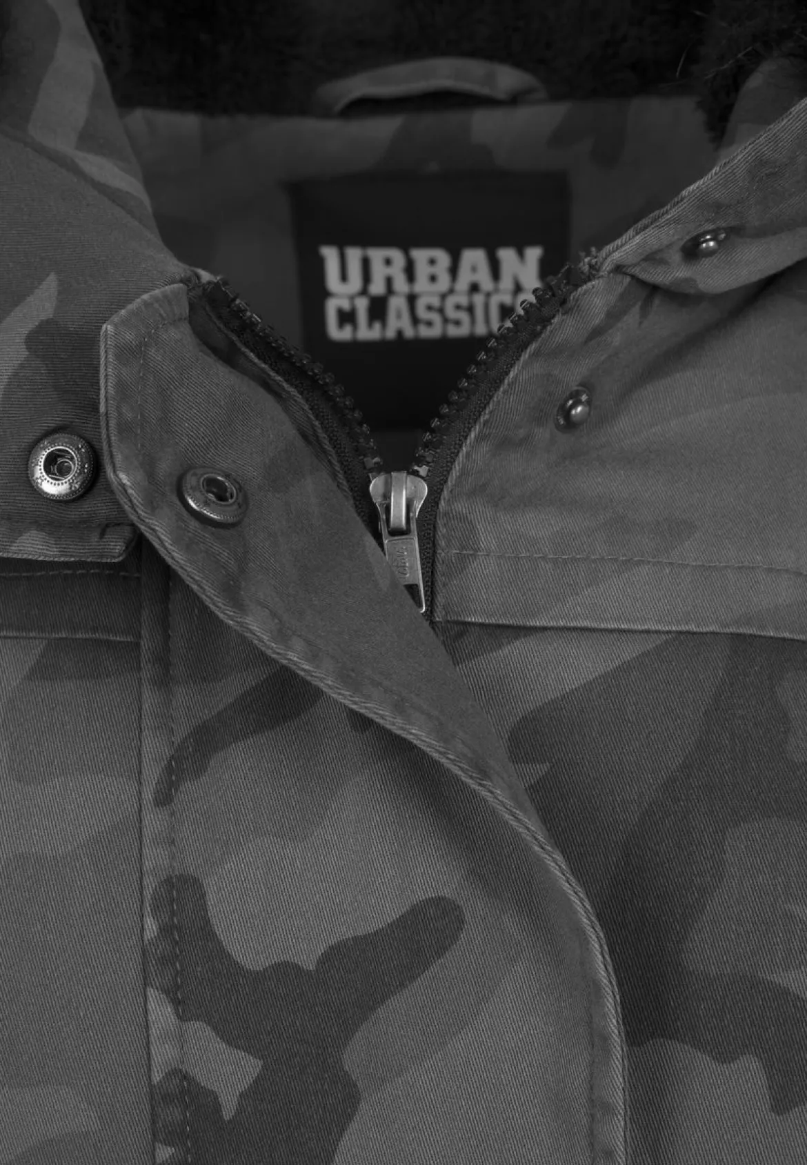 Urban Classics Camo Parka - Naisten talvitakki