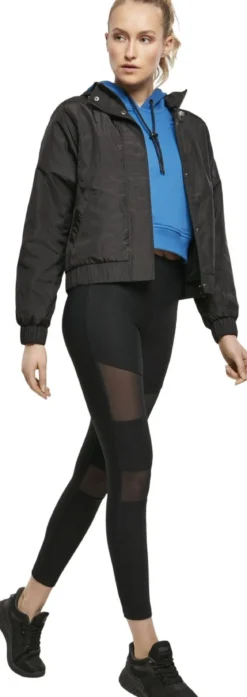 Urban Classics Oversized Shiny Crincle Nylon - Naisten takki, musta