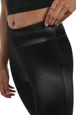 Urban Classics Shiny High Waist - legginsit